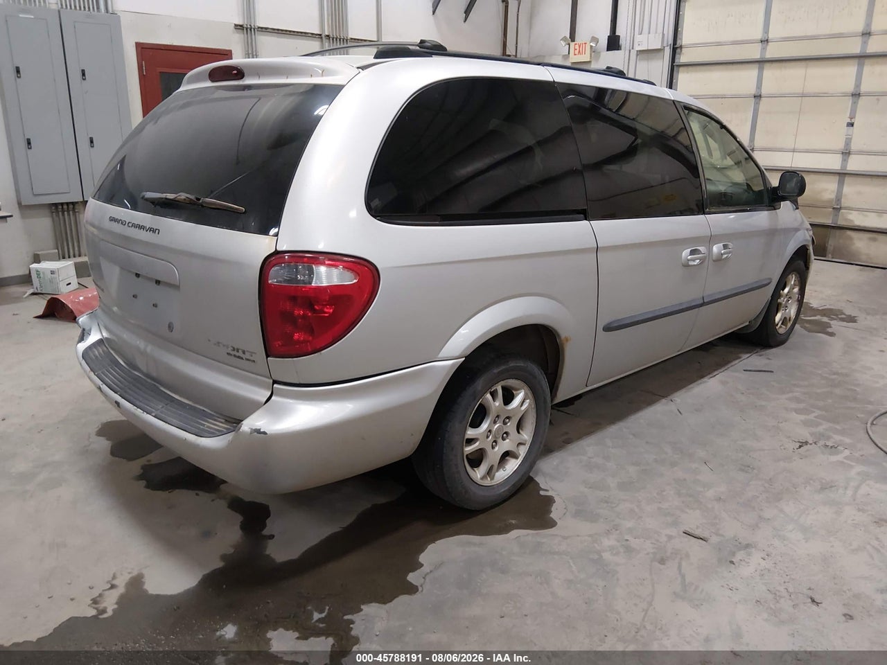 2003 DODGE GRAND CARAVAN SPORT · 4/11