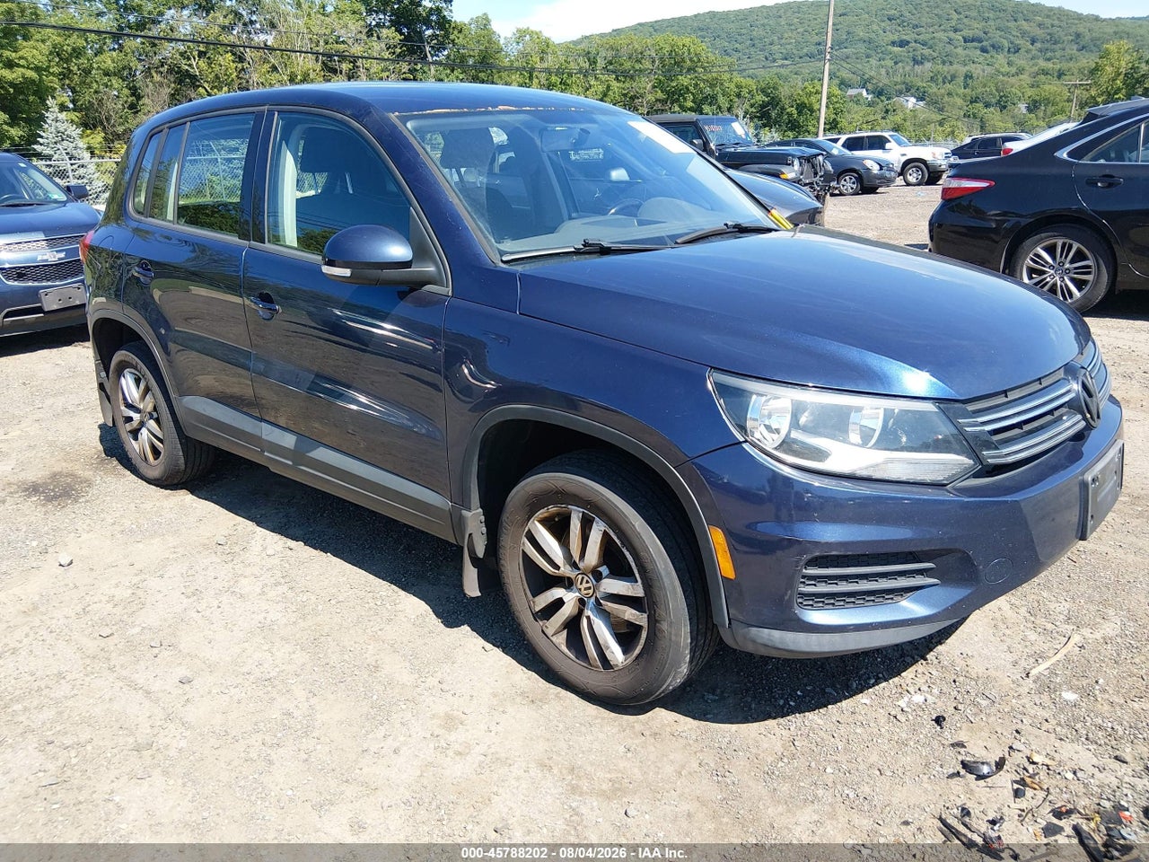 WVGBV3AXXEW****** · 2014 VOLKSWAGEN TIGUAN S