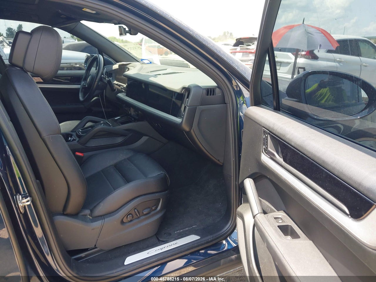 2024 PORSCHE CAYENNE · 5/11