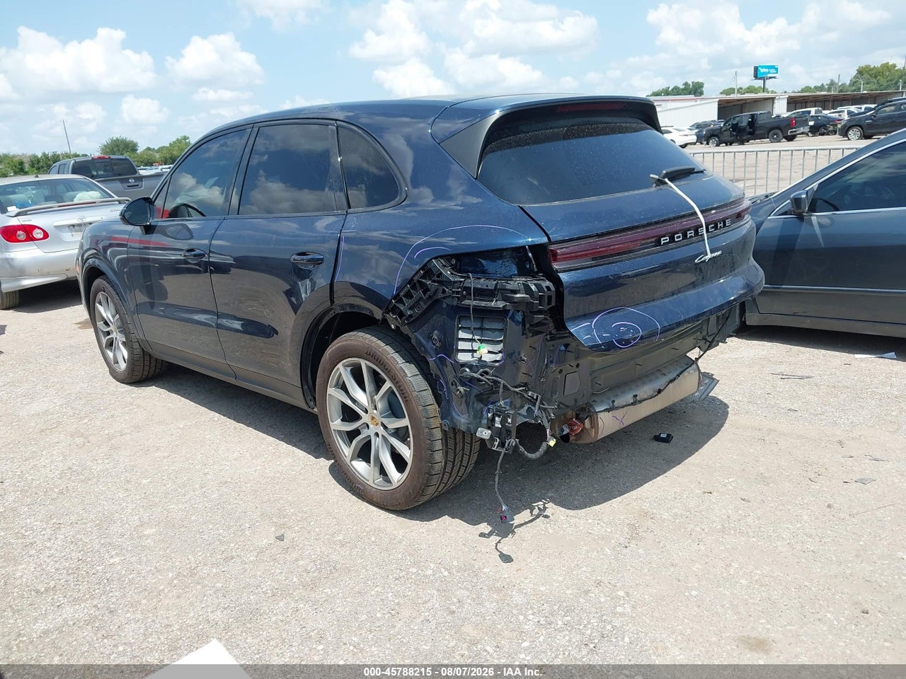 2024 PORSCHE CAYENNE · 3/11