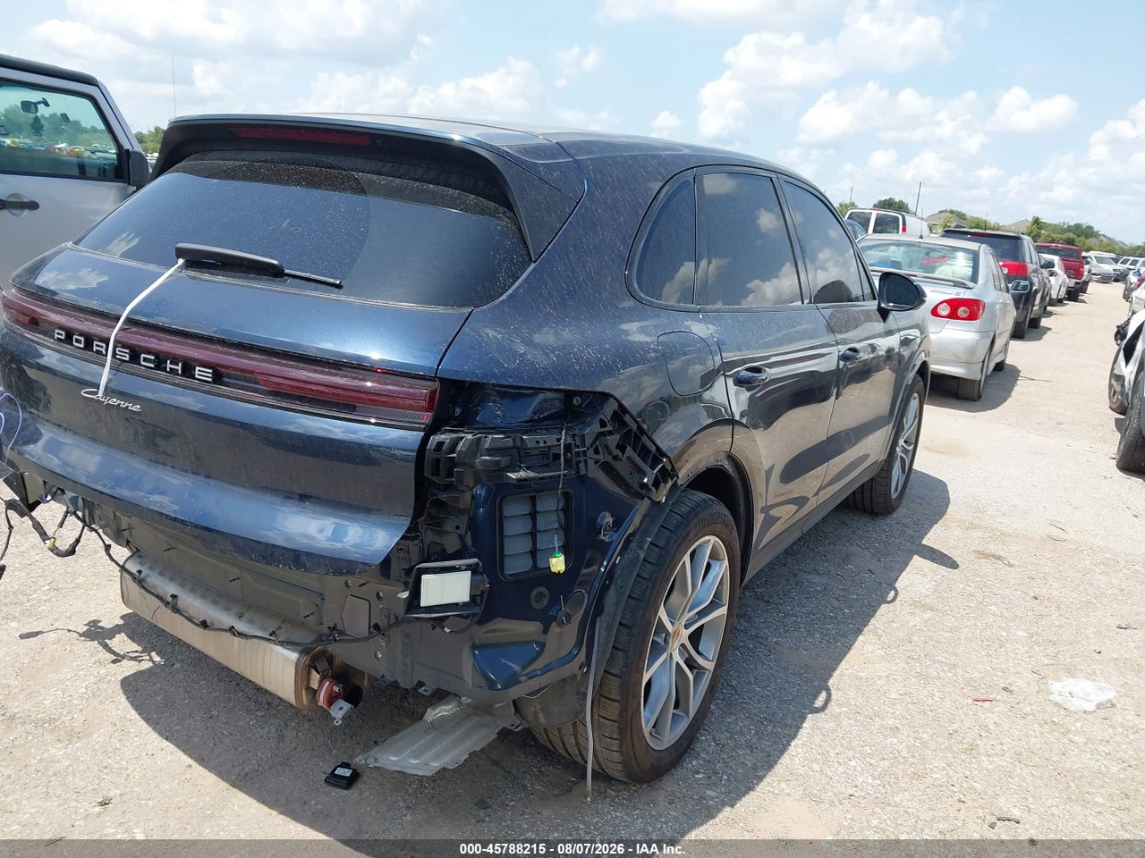 2024 PORSCHE CAYENNE · 4/11