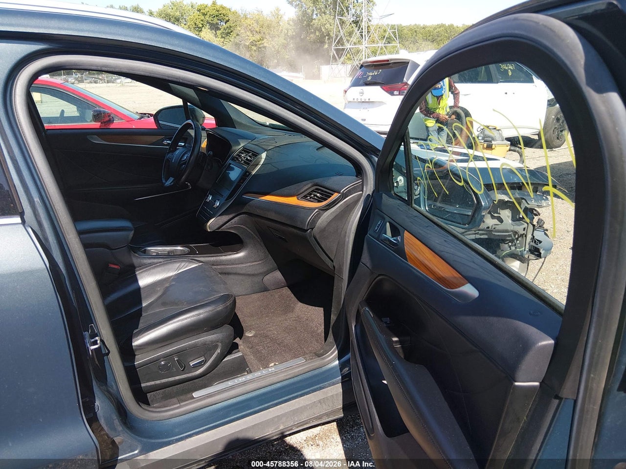 2019 LINCOLN MKC SELECT · 5/11