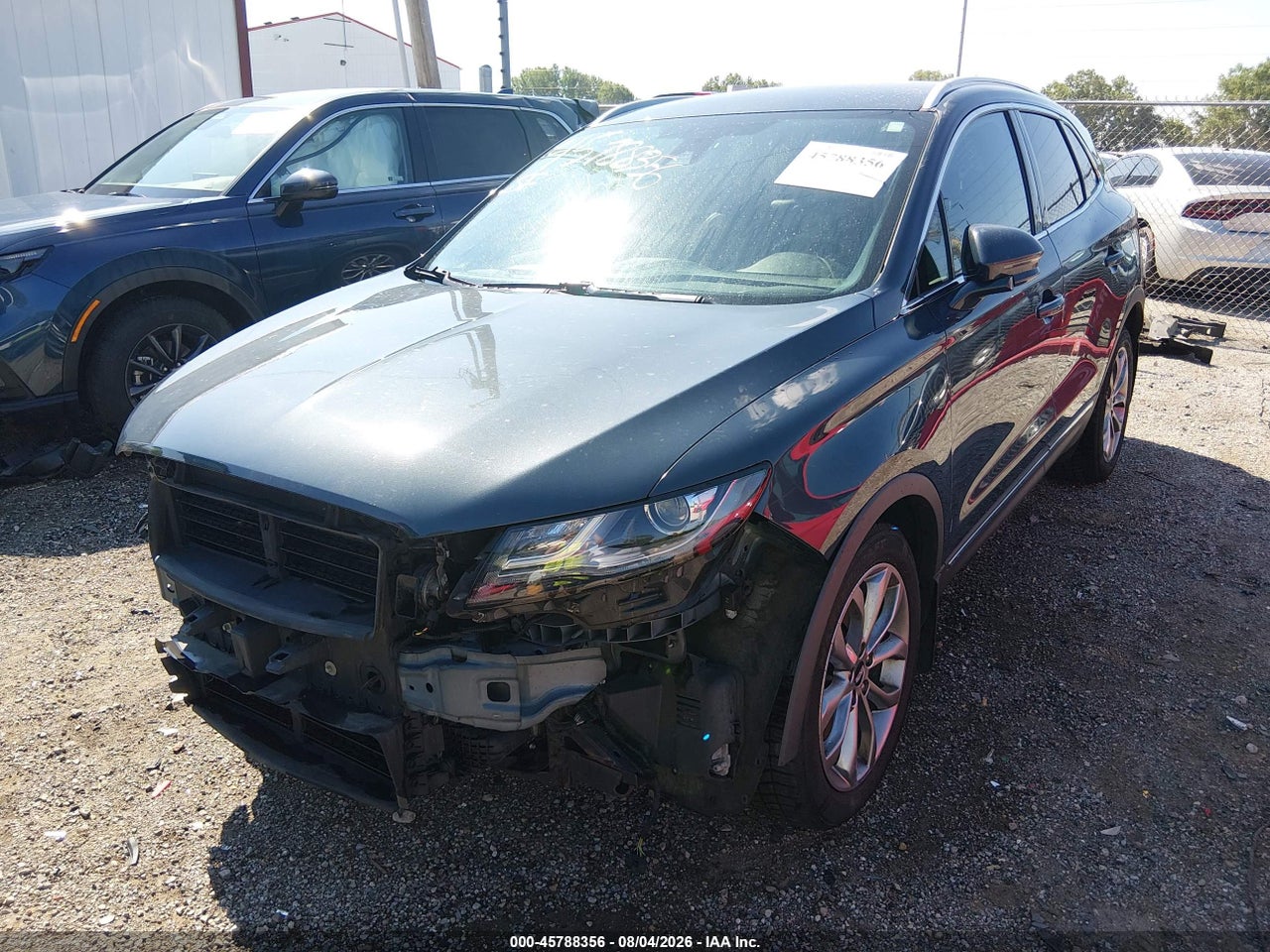 2019 LINCOLN MKC SELECT · 2/11