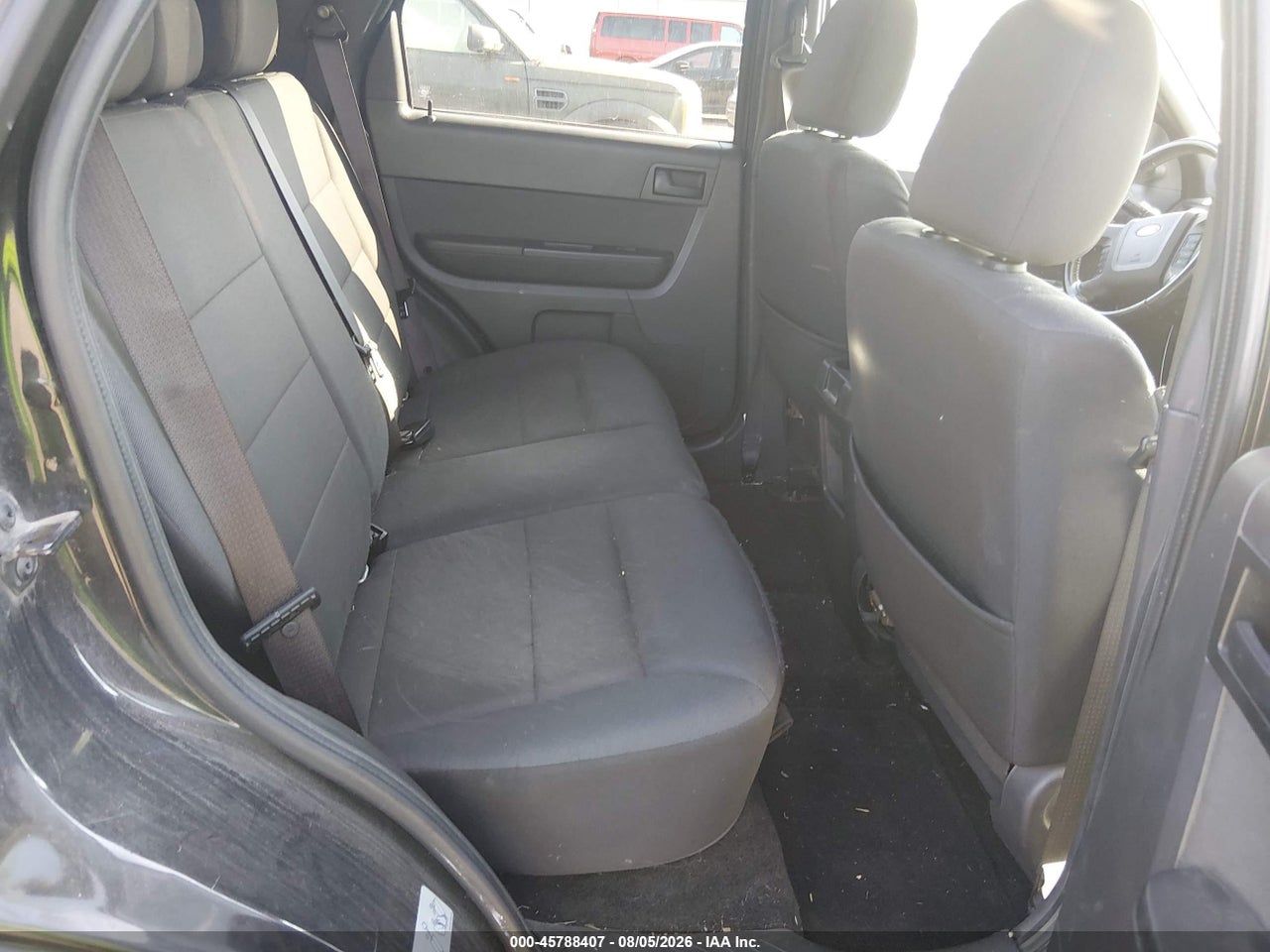 1FMCU0D75BK****** · 2011 FORD ESCAPE XLT · 8/11