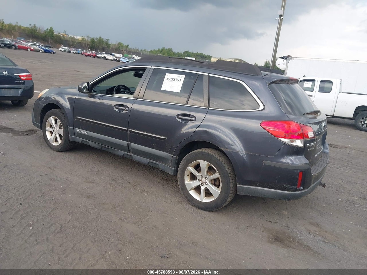 2013 SUBARU OUTBACK 2.5I PREMIUM · 3/11