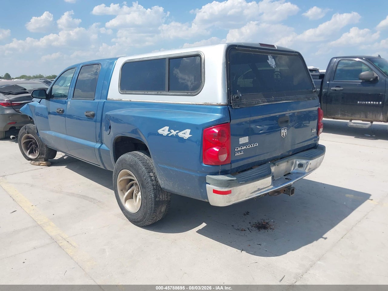 2005 DODGE DAKOTA SLT · 3/10