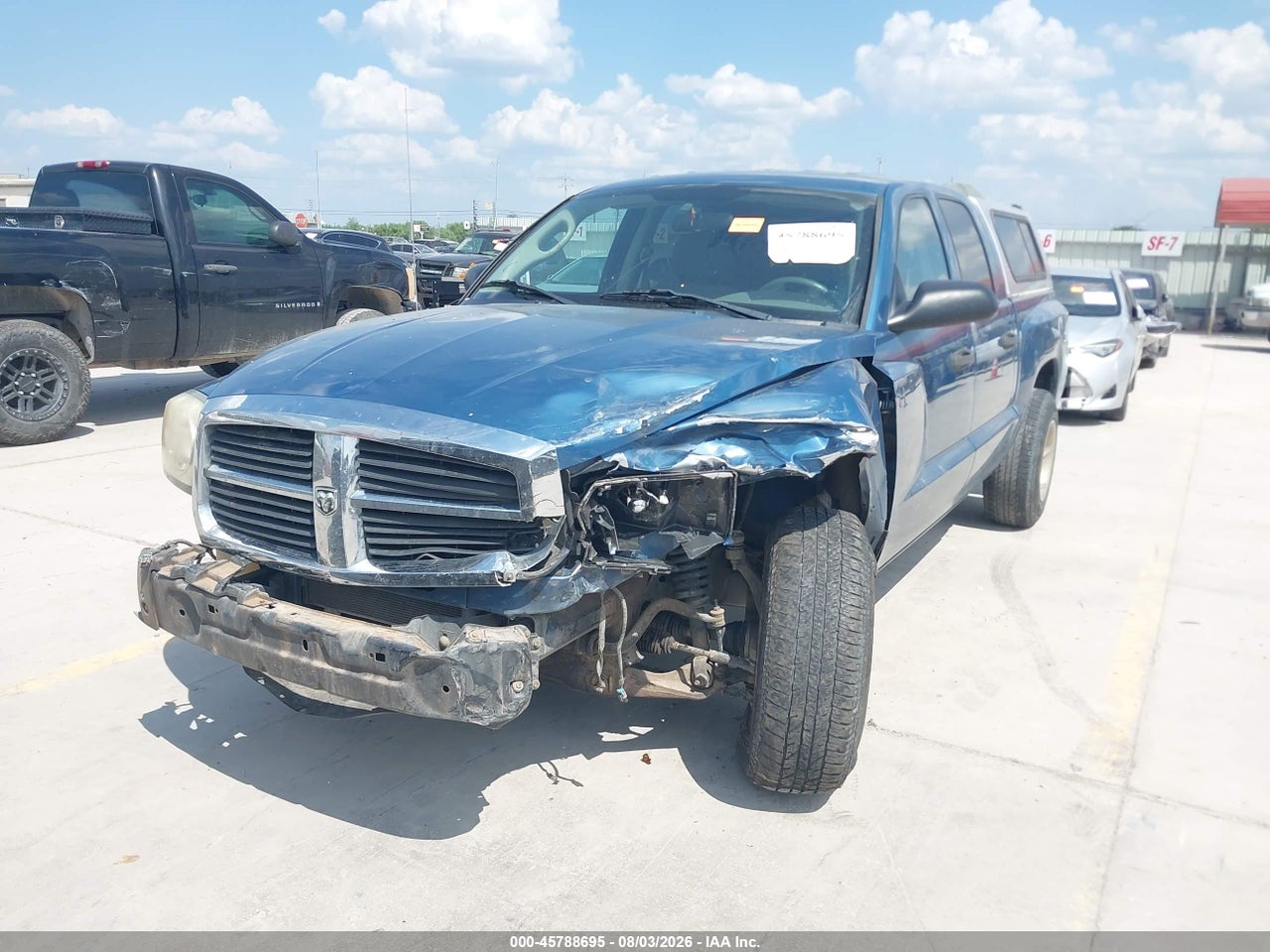 2005 DODGE DAKOTA SLT · 6/10
