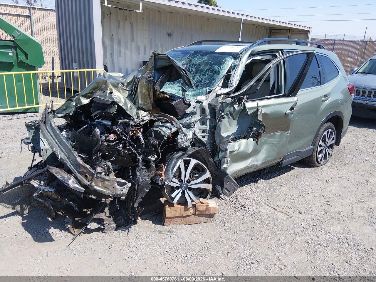 2021 SUBARU FORESTER LIMITED · 2/10