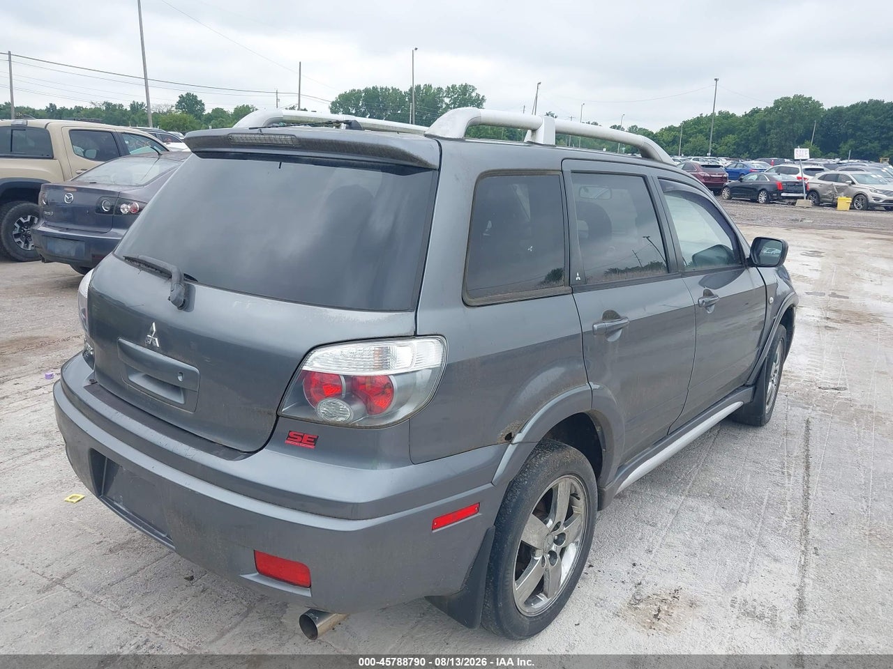 2006 MITSUBISHI OUTLANDER SE · 4/11
