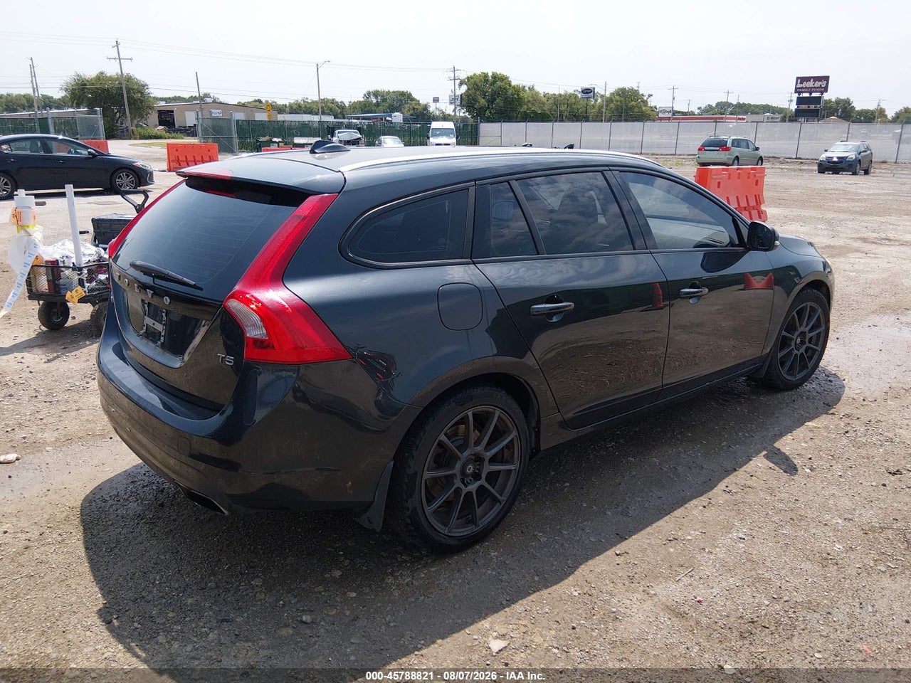 2016 VOLVO V60 T5 DRIVE-E PREMIER · 4/11