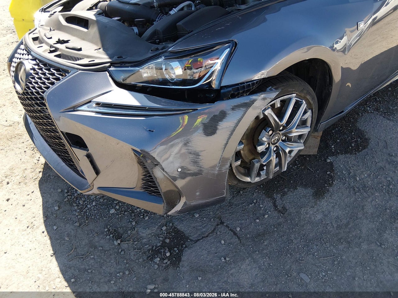 2018 LEXUS IS 300 · 6/11
