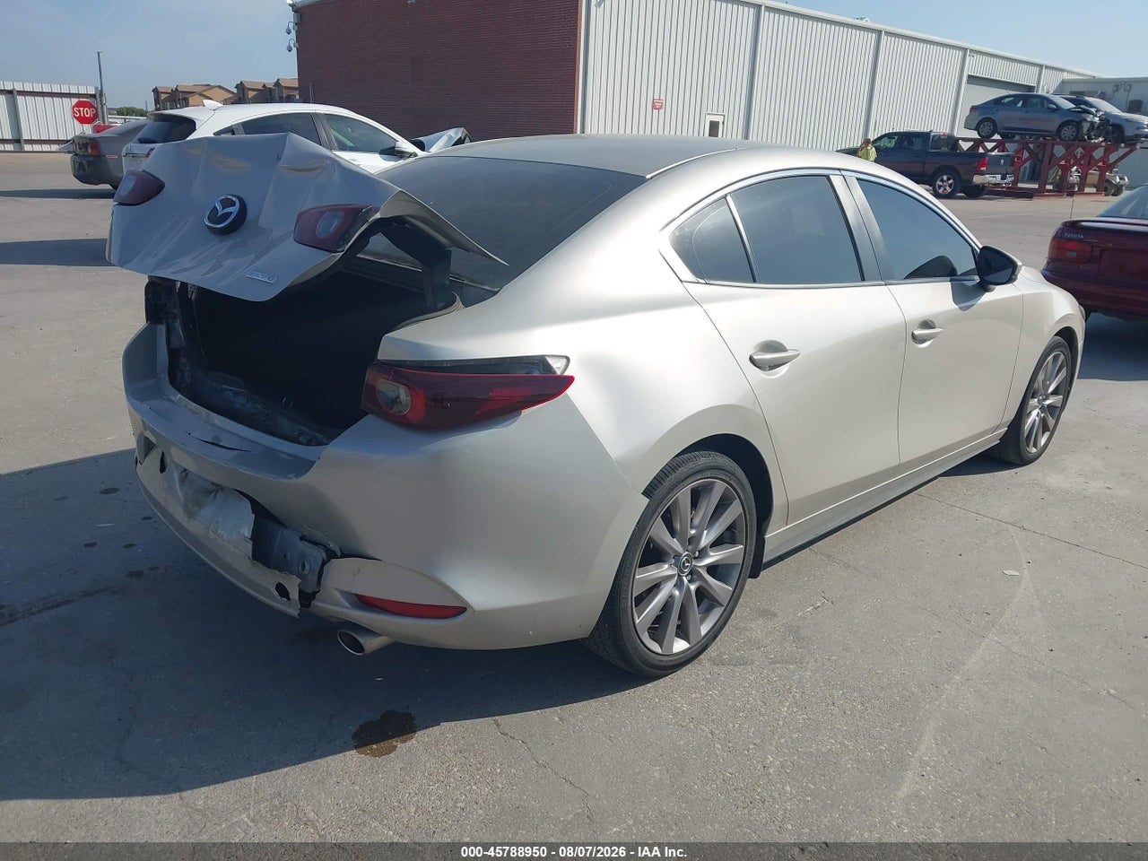 2022 MAZDA MAZDA3 PREFERRED · 4/11