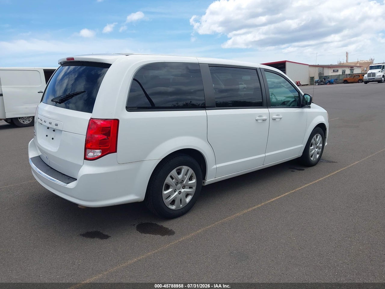 2018 DODGE GRAND CARAVAN SE · 4/11