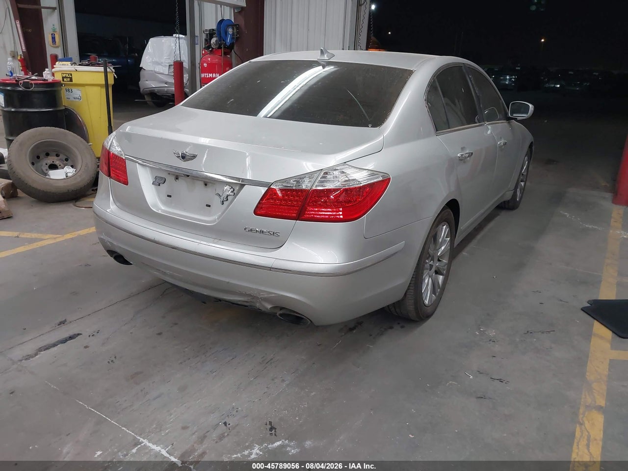 2011 HYUNDAI GENESIS 3.8 · 4/11