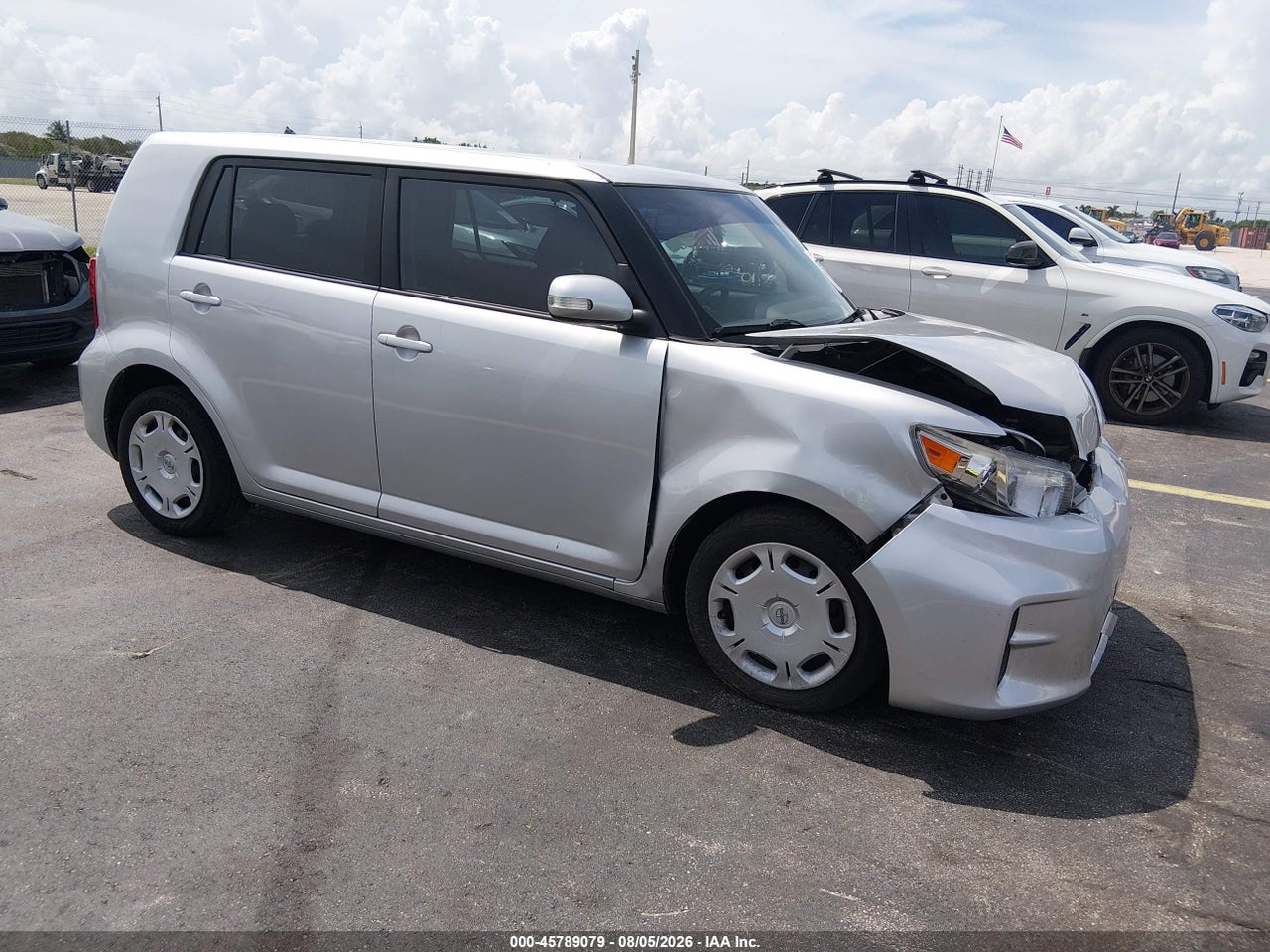 JTLZE4FE1CJ****** · 2012 SCION XB
