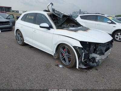 WA1C4AFY8J2****** · 2018 AUDI SQ5 3.0T PREMIUM PLUS