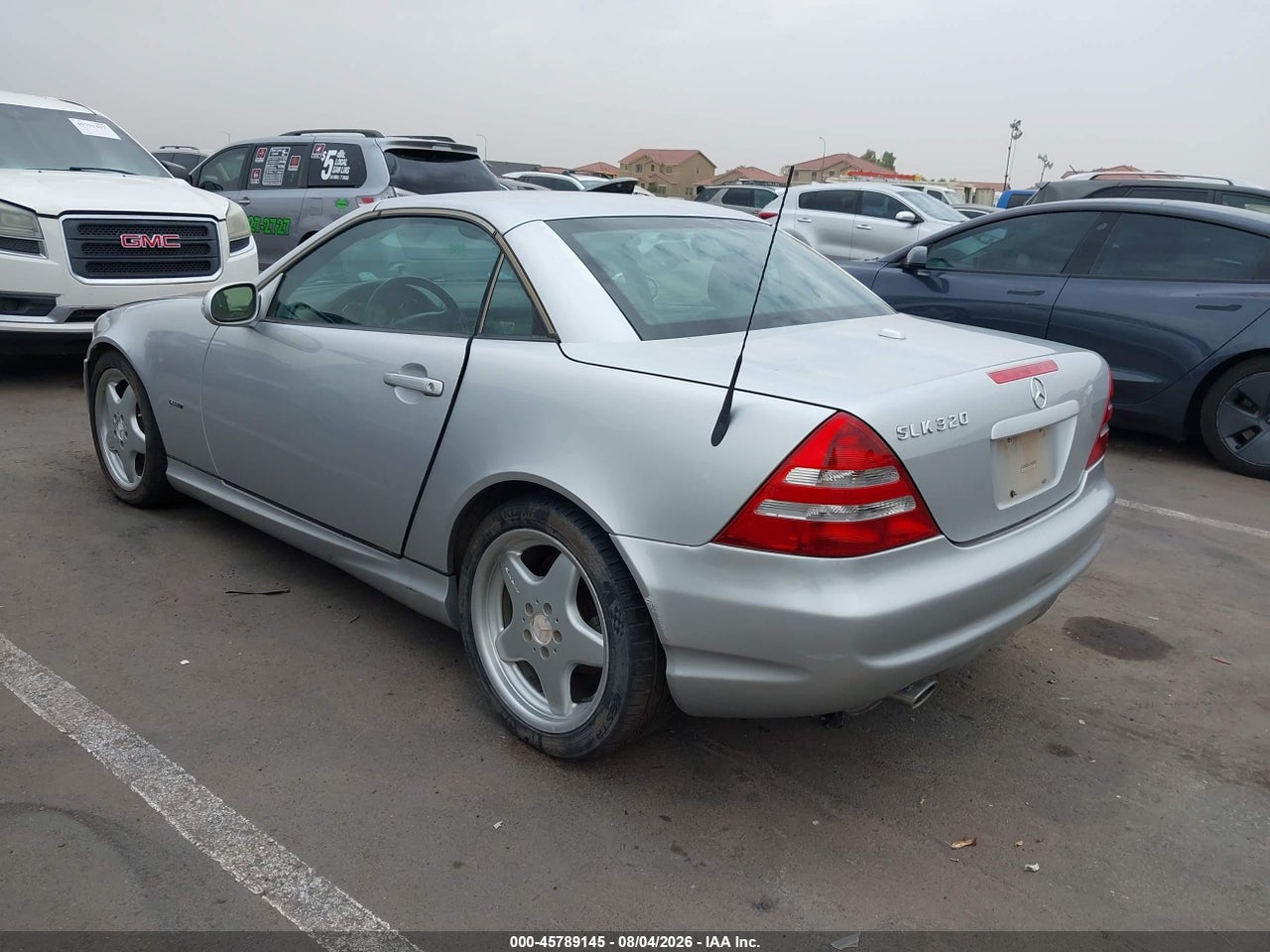 2001 MERCEDES-BENZ SLK 320 · 3/11