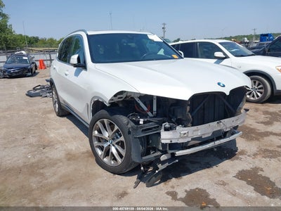 5UXCR6C52KL****** · 2019 BMW X5 XDRIVE40I