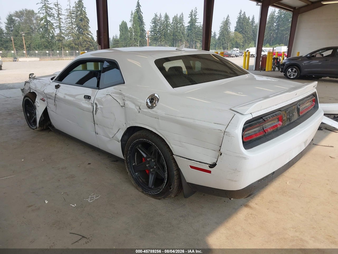 2016 DODGE CHALLENGER SRT 392 · 3/11