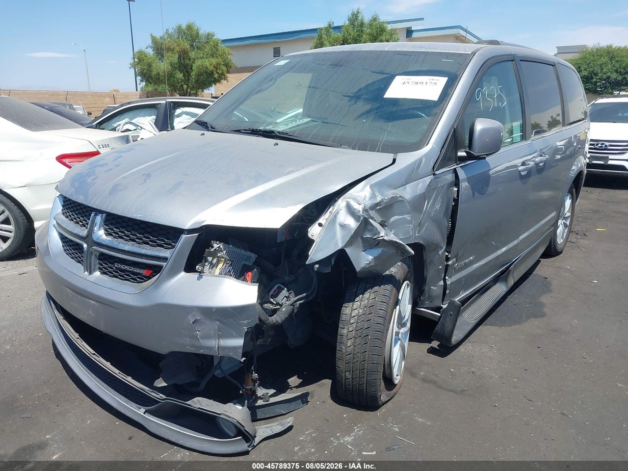 2019 DODGE GRAND CARAVAN SXT · 2/11