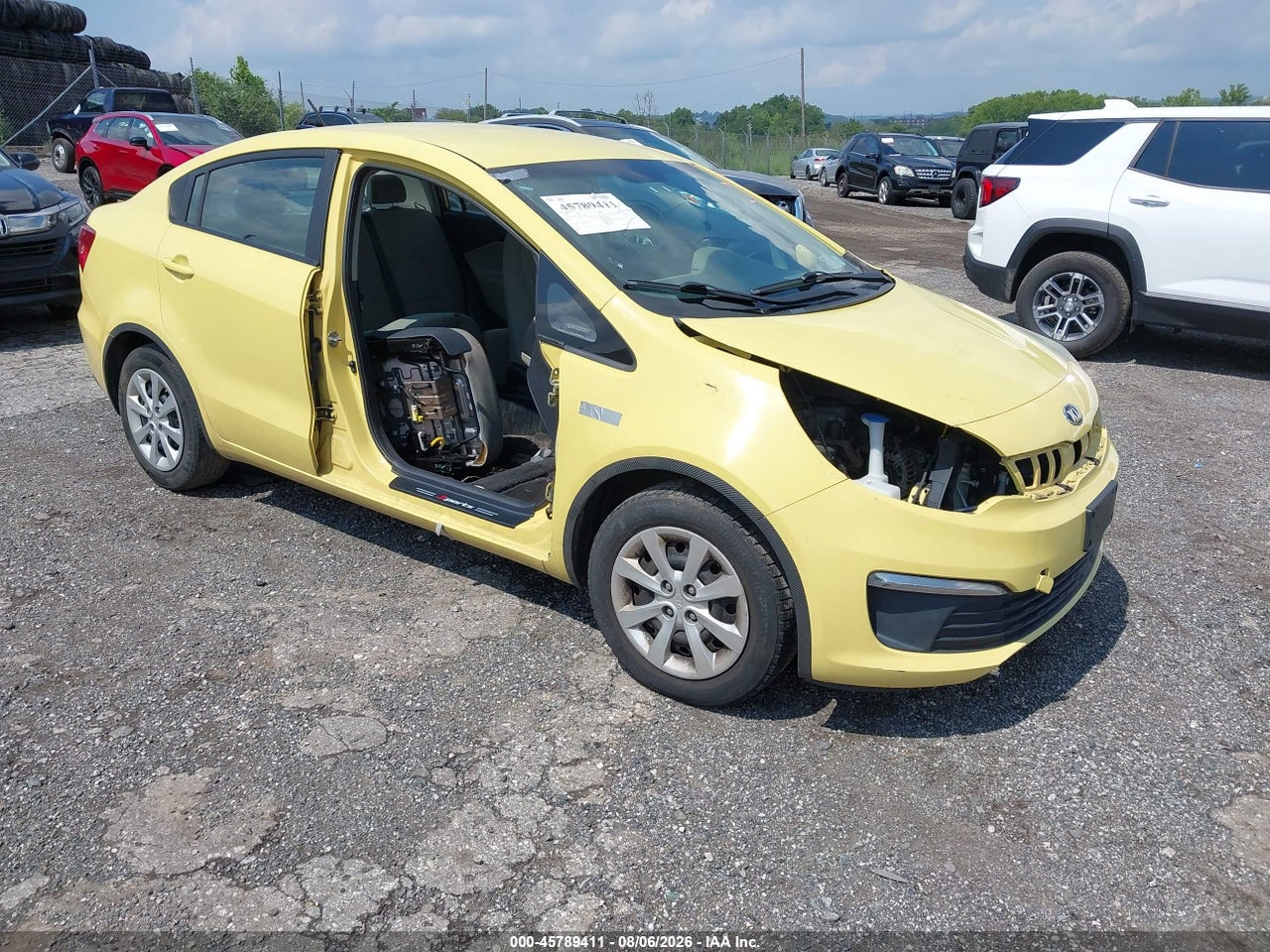 KNADM4A32G6****** · 2016 KIA RIO LX