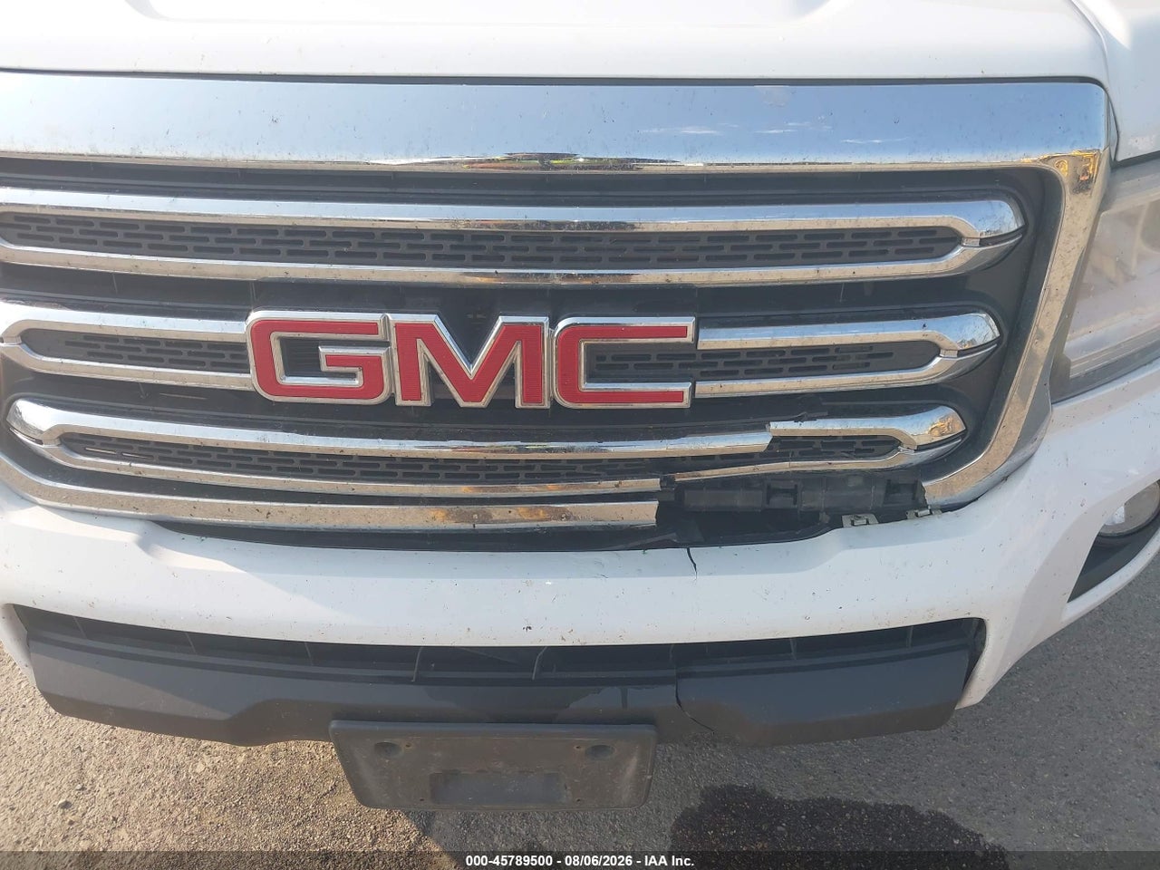 2017 GMC CANYON 4WD SLE · 6/11