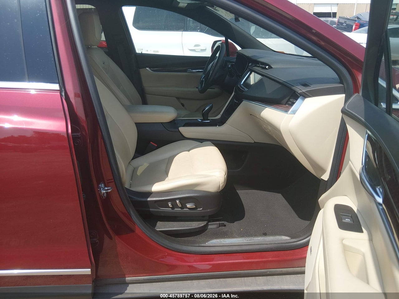 2017 CADILLAC XT5 LUXURY · 5/11