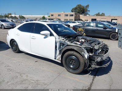 JTHBA1D26H5****** · 2017 LEXUS IS 200T