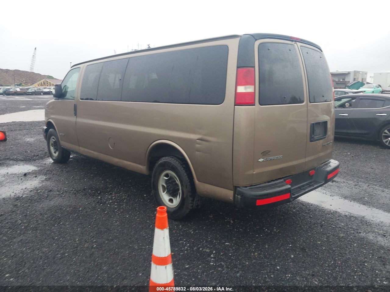 2003 CHEVROLET EXPRESS PASSENGER   · 3/11