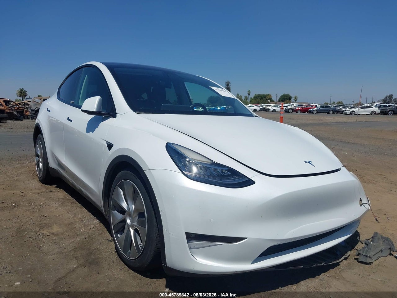 7SAYGDEE3NF****** · 2022 TESLA MODEL Y LONG RANGE DUAL MOTOR ALL-WHEEL DRIVE
