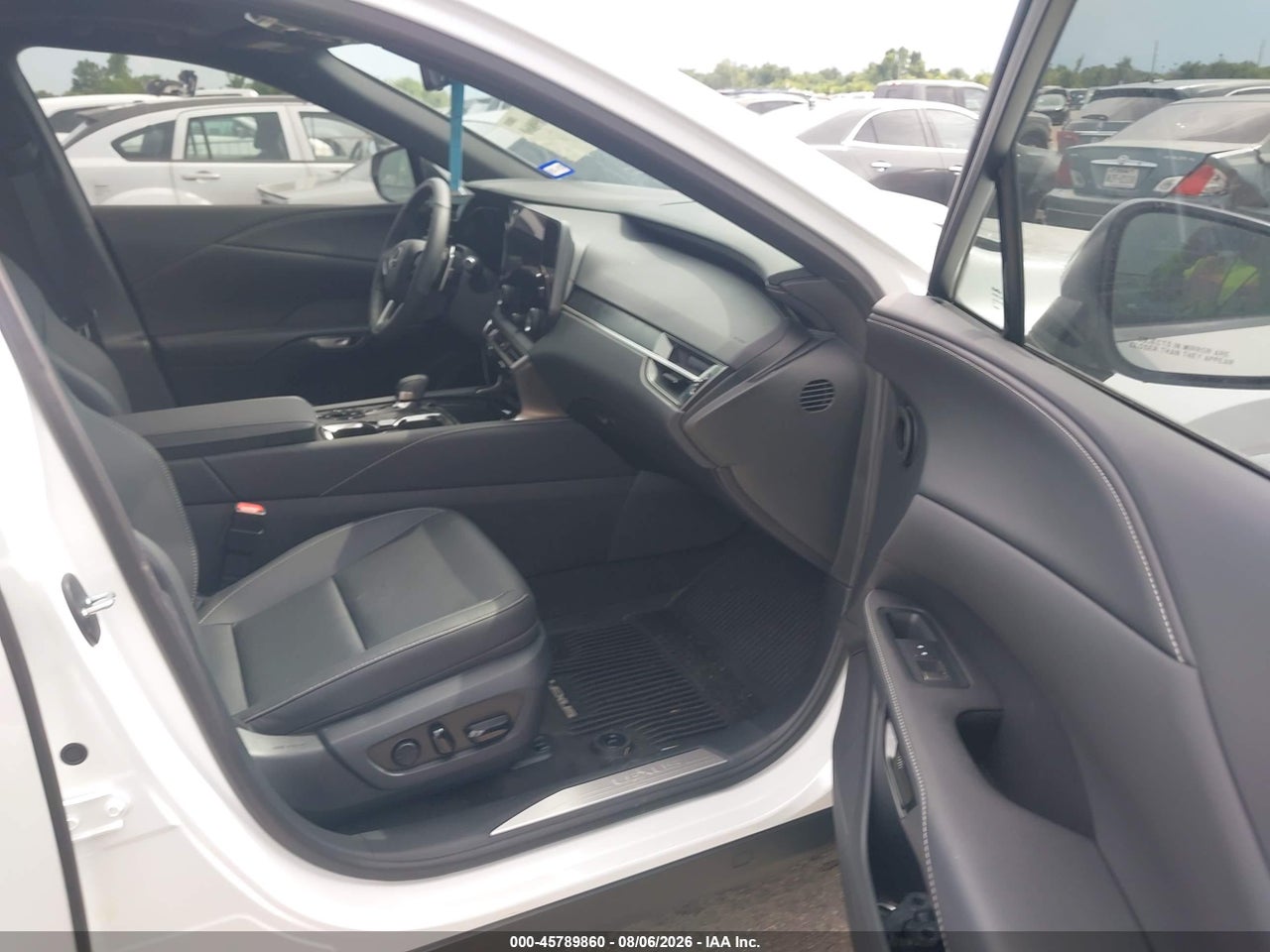 2026 LEXUS RX 350H PREMIUM · 5/11