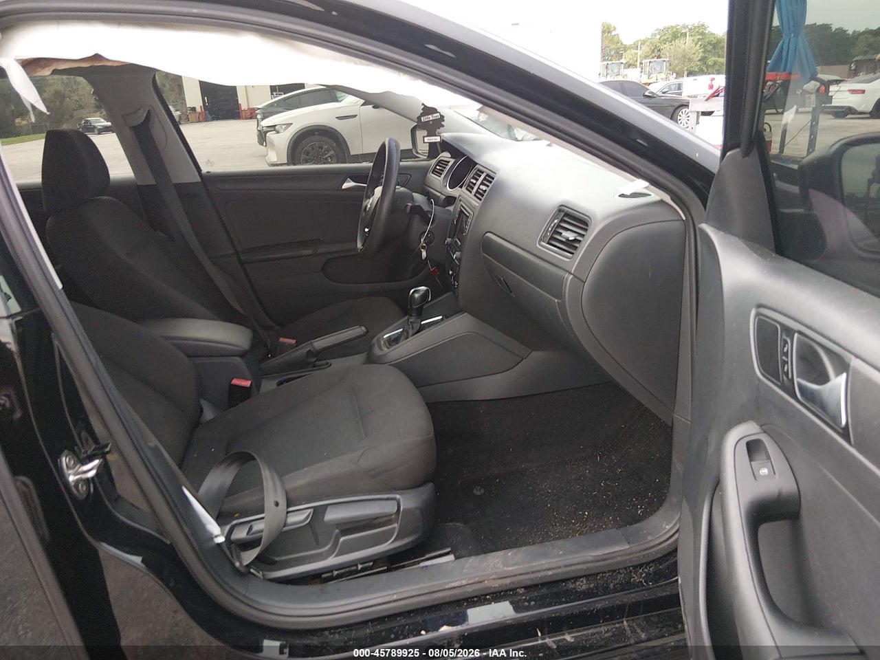 2016 VOLKSWAGEN JETTA 1.4T S · 5/10
