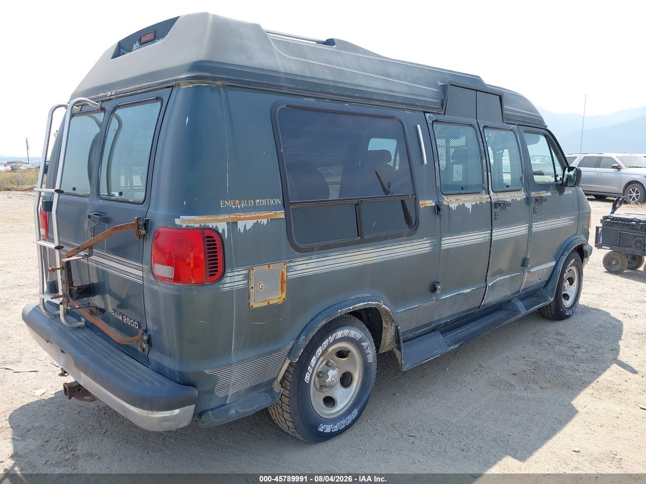 1996 DODGE RAM VAN B2500 · 4/11