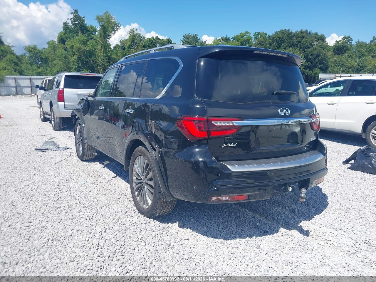 2020 INFINITI QX80 LUXE · 3/10