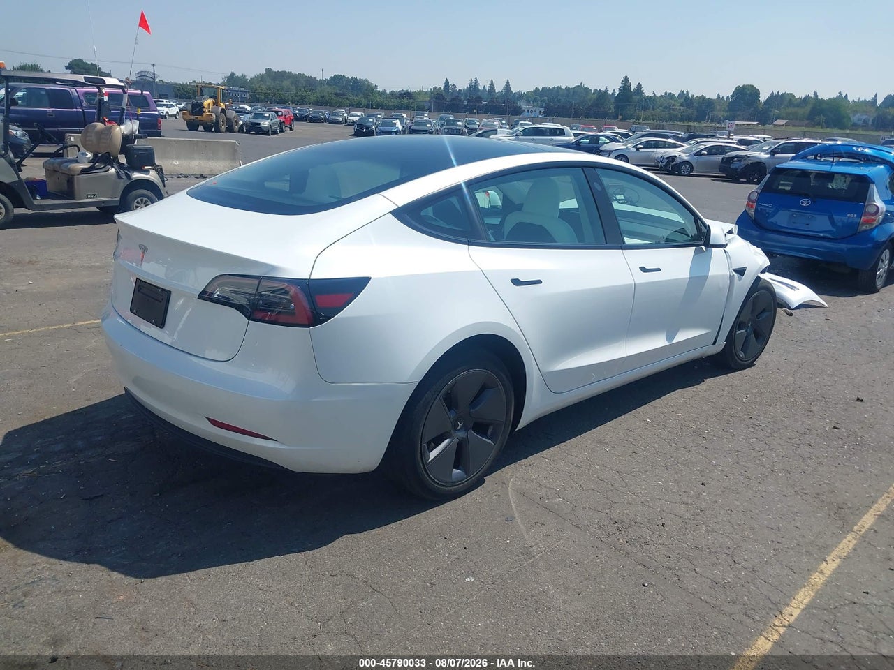 2023 TESLA MODEL 3 REAR-WHEEL DRIVE · 4/11