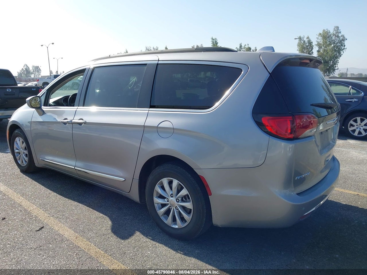 2017 CHRYSLER PACIFICA TOURING-L · 3/11