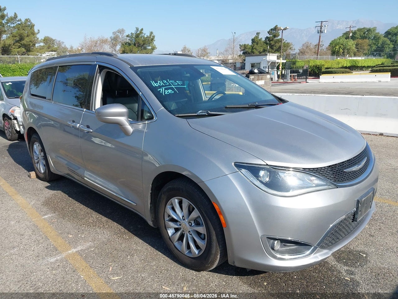 2C4RC1BG8HR****** · 2017 CHRYSLER PACIFICA TOURING-L