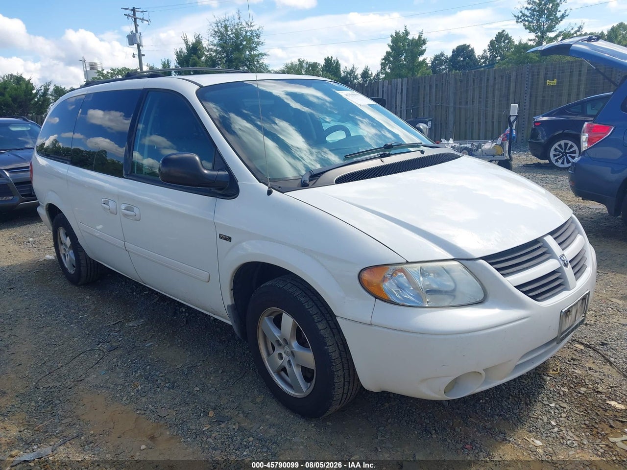 2D4GP44L97R****** · 2007 DODGE GRAND CARAVAN SXT