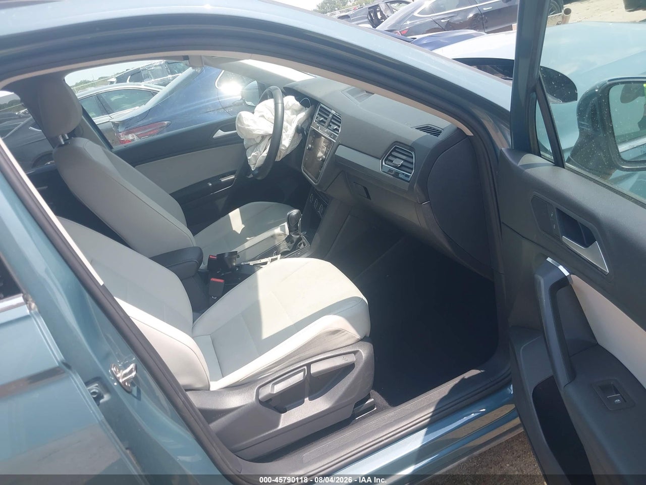2021 VOLKSWAGEN TIGUAN 2.0T SE/2.0T SE R-LINE BLACK/2.0T SEL · 5/11