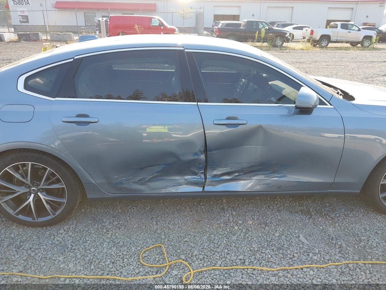 2018 VOLVO S90 T5 MOMENTUM · 6/11