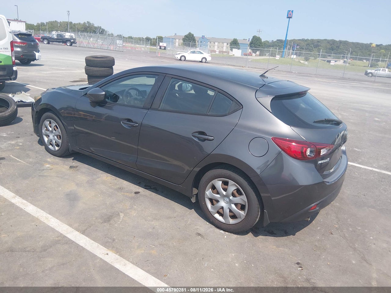 2014 MAZDA MAZDA3 I SPORT · 3/10
