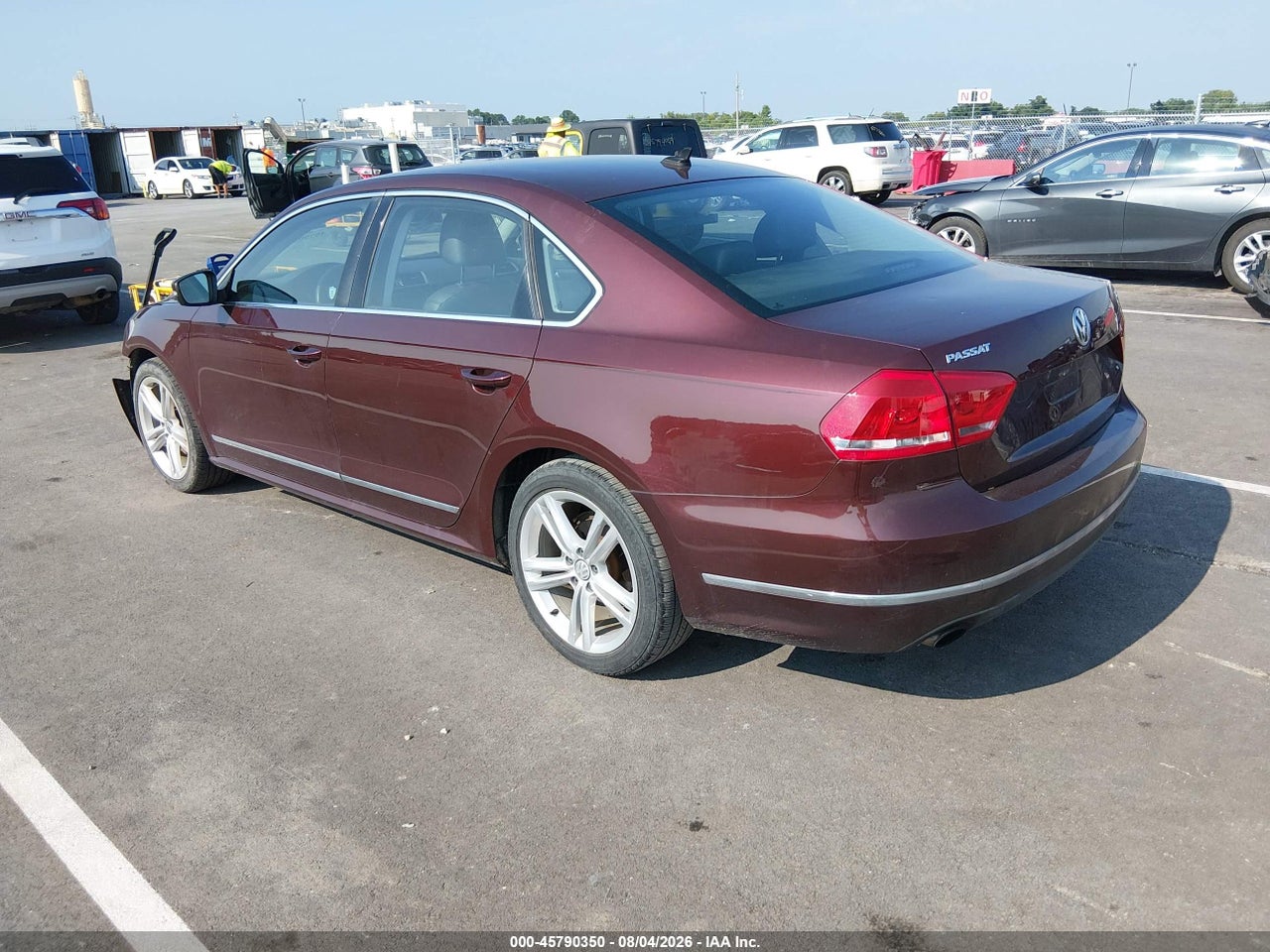 2014 VOLKSWAGEN PASSAT 1.8T SEL PREMIUM · 3/11