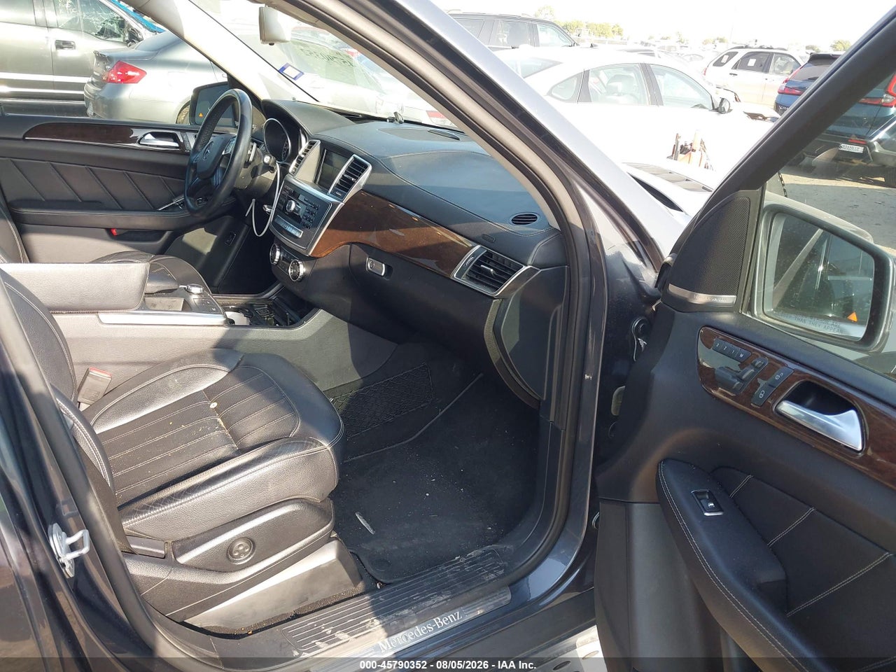 4JGDF6EE1FA****** · 2015 MERCEDES-BENZ GL 450 4MATIC · 5/11
