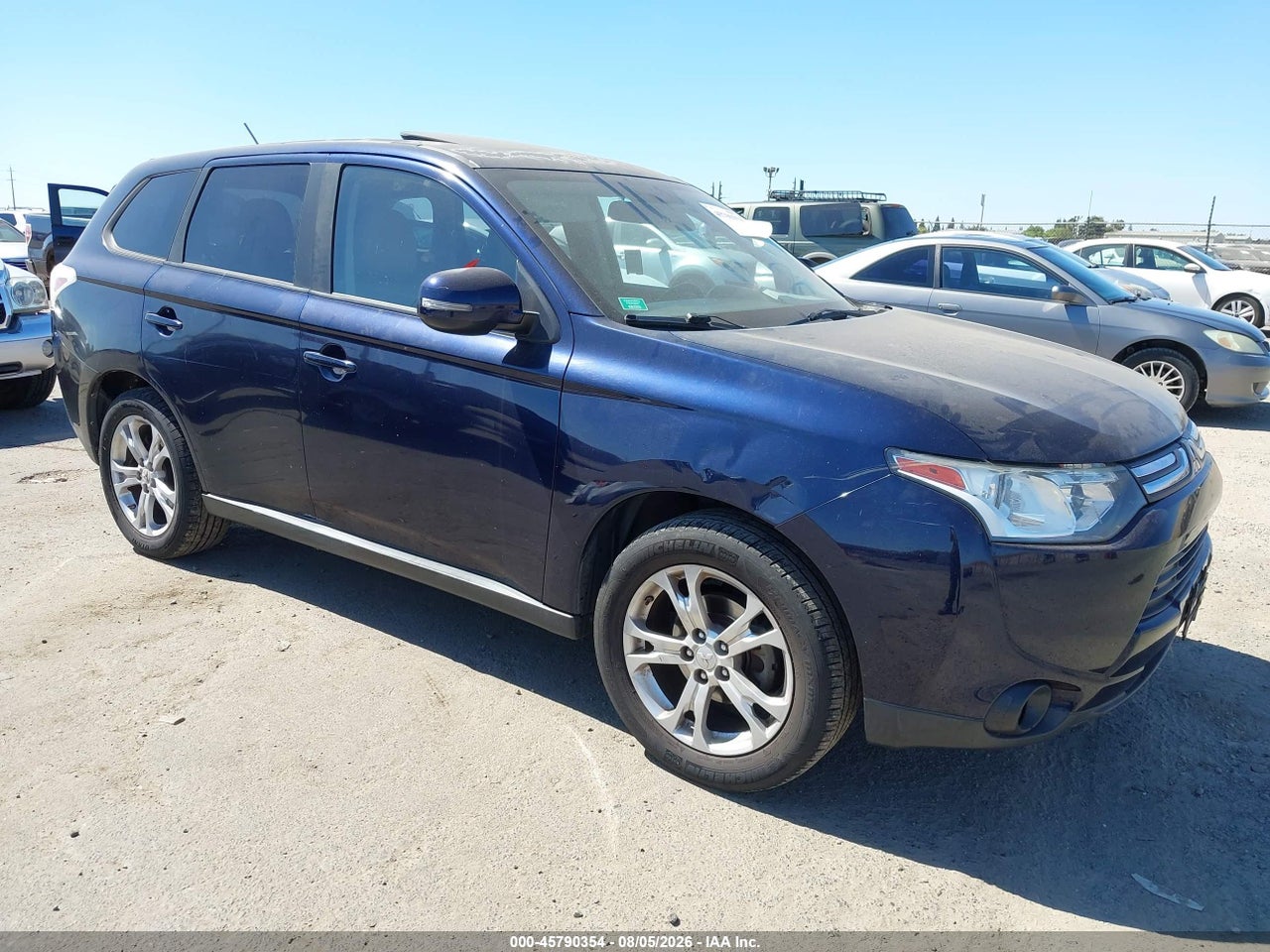 JA4AD3A31EZ****** · 2014 MITSUBISHI OUTLANDER SE