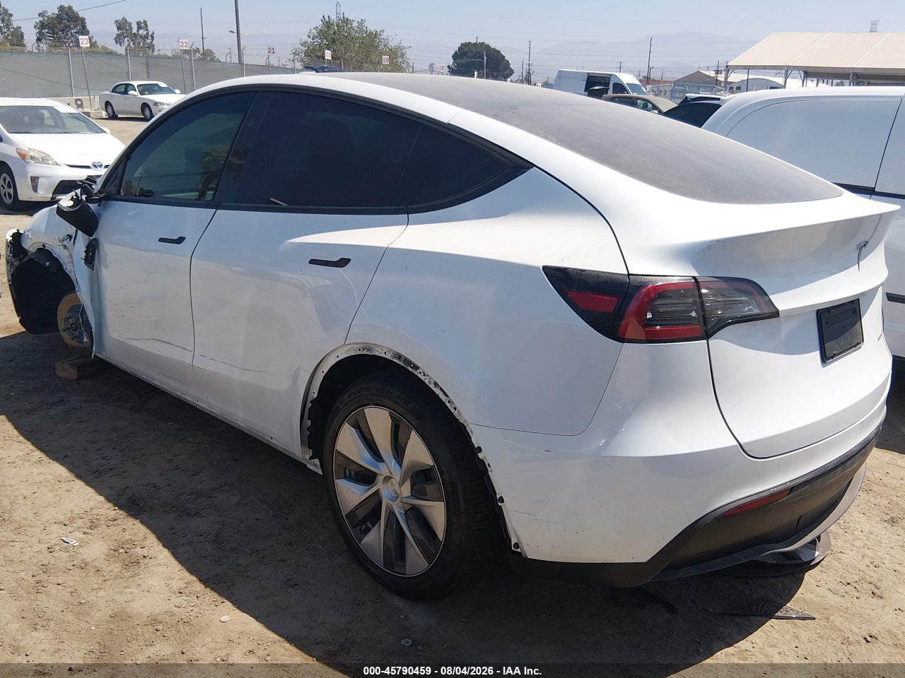 2024 TESLA MODEL Y LONG RANGE DUAL MOTOR ALL-WHEEL DRIVE · 3/9