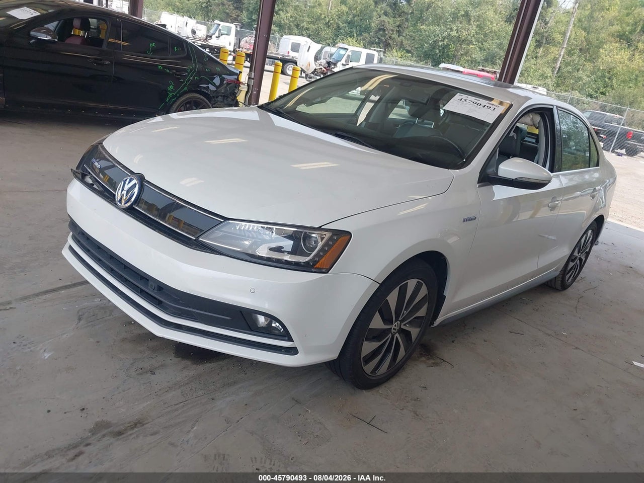 2015 VOLKSWAGEN JETTA HYBRID SEL PREMIUM · 2/11