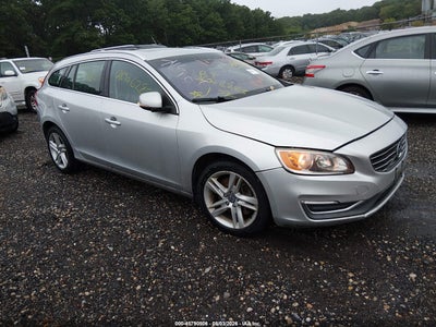 YV1612SB8F1****** · 2015 VOLVO V60 T5 PREMIER