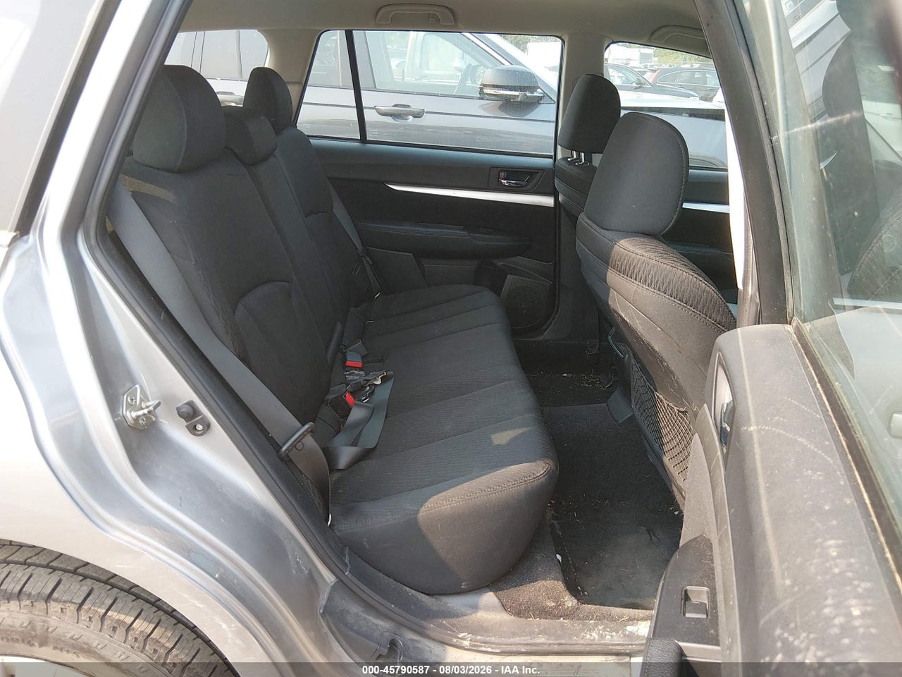 4S4BRBAC9A3****** · 2010 SUBARU OUTBACK 2.5I · 8/11