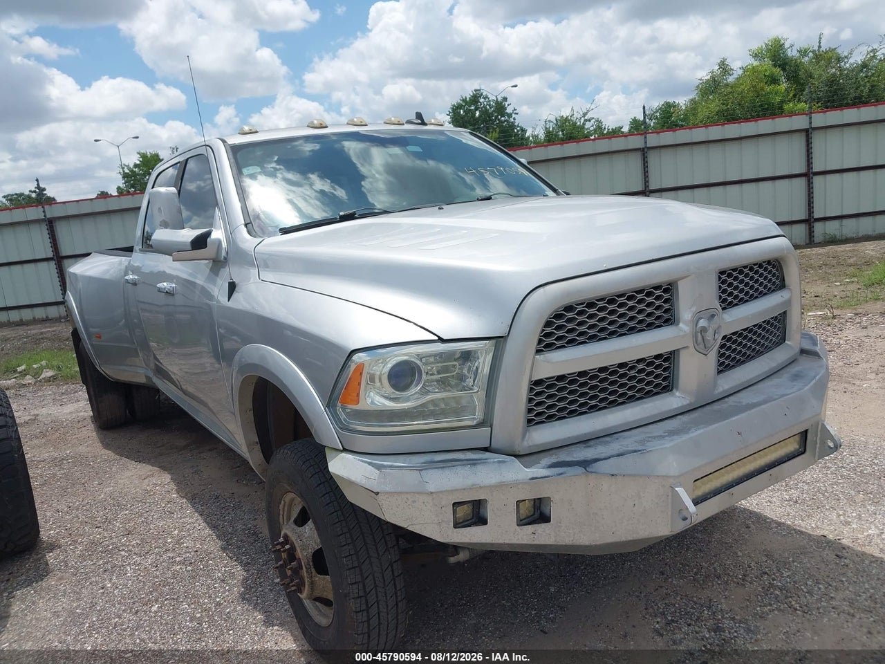 2014 RAM 3500 LARAMIE