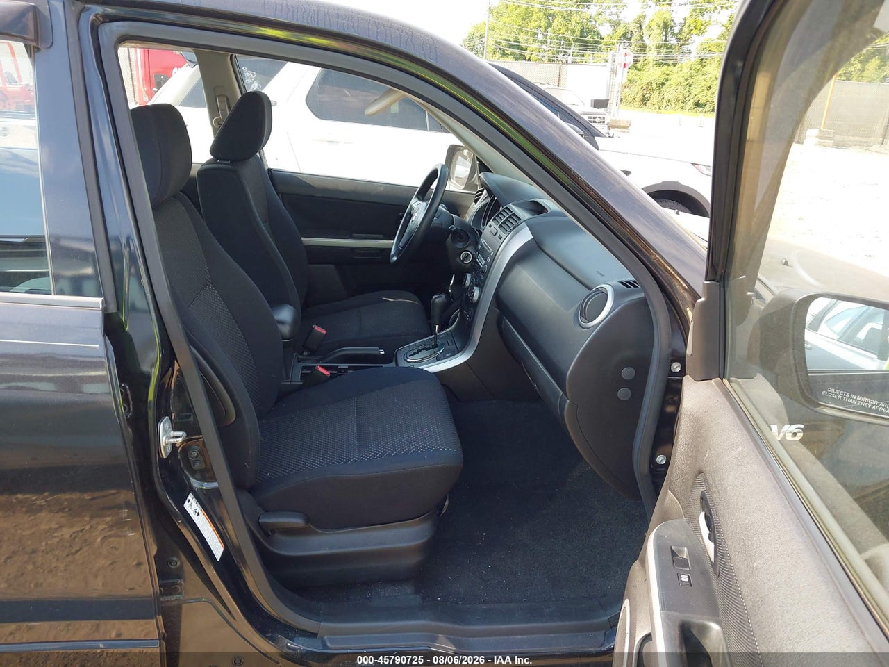 2008 SUZUKI GRAND VITARA   · 5/11